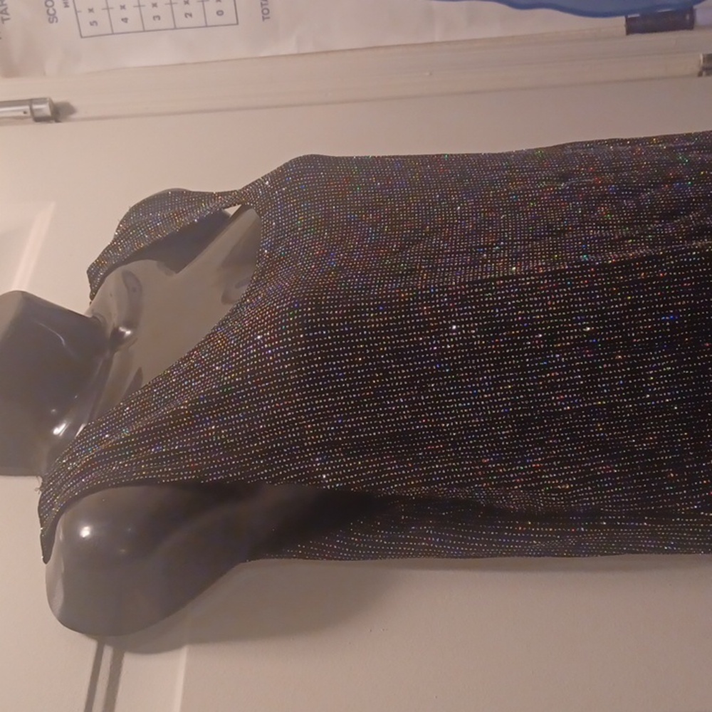 Romni Nicole Black and Silver Sparkle Top, Size Small - Picture 5 of 7